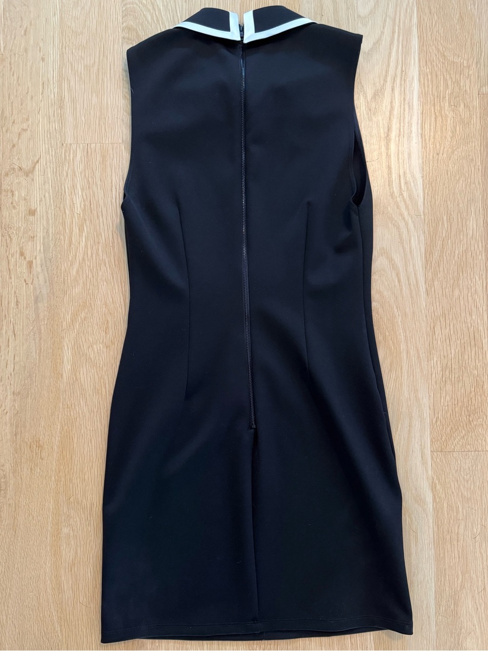 Alice + Olivia Wynell Tipped Collar Minidress - Picture 8 of 11